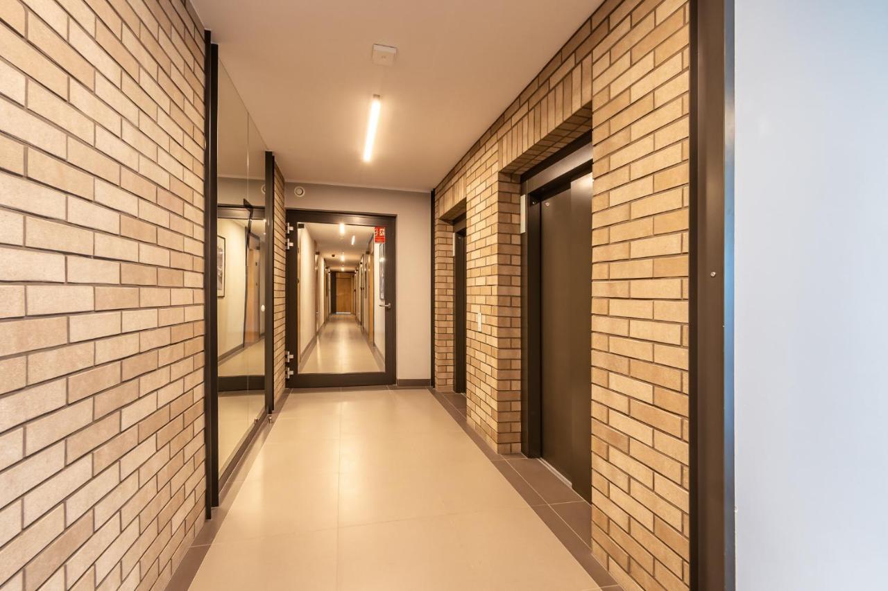 Apartamenty W Gdansku - Zajezdnia Wrzeszcz, Grudziadzka 4B 外观 照片
